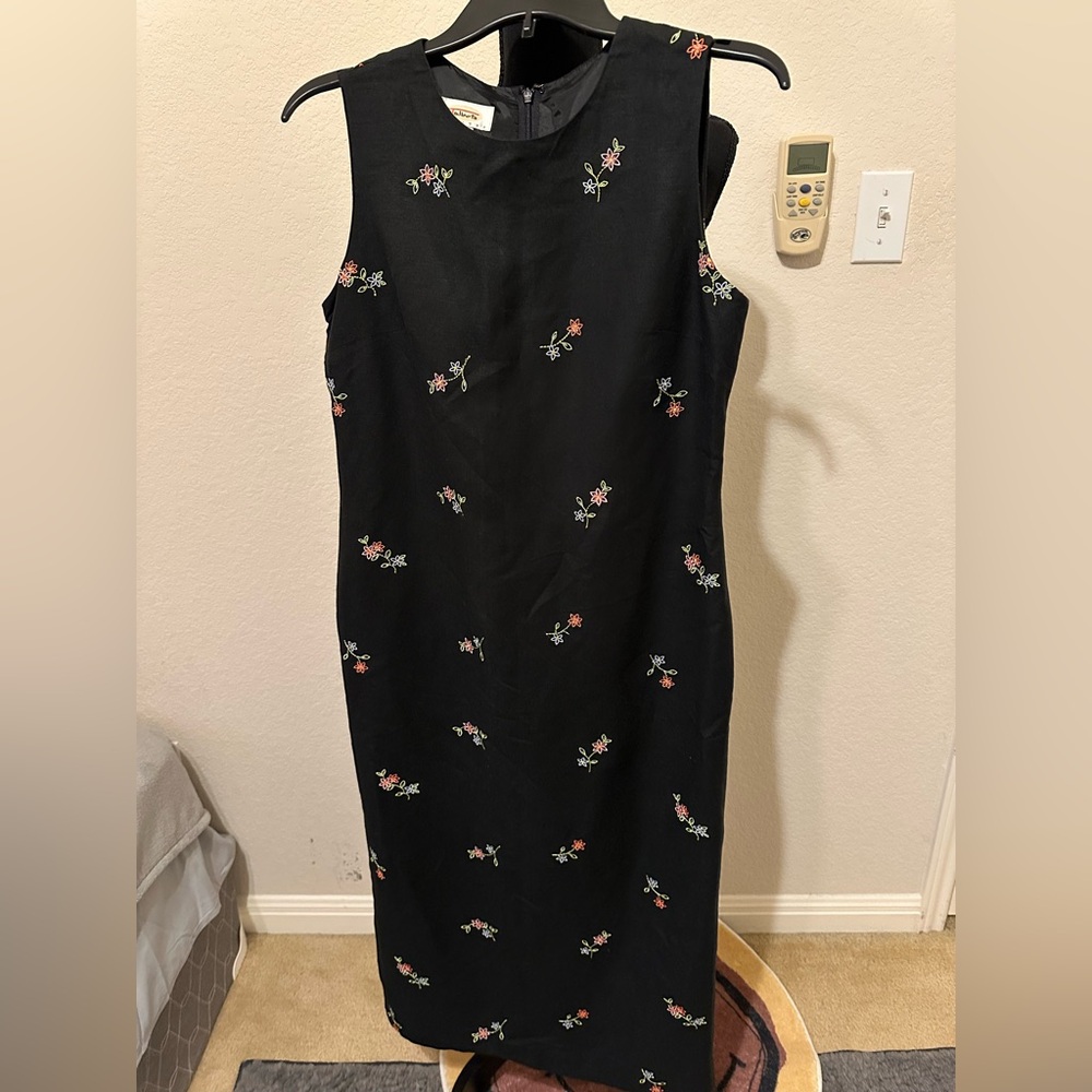 Talbots Linen Dress Maxi Sleeveless Black Floral Embroidered Lined. Size 8. - Picture 6 of 14